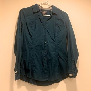 Stretchy Express button down